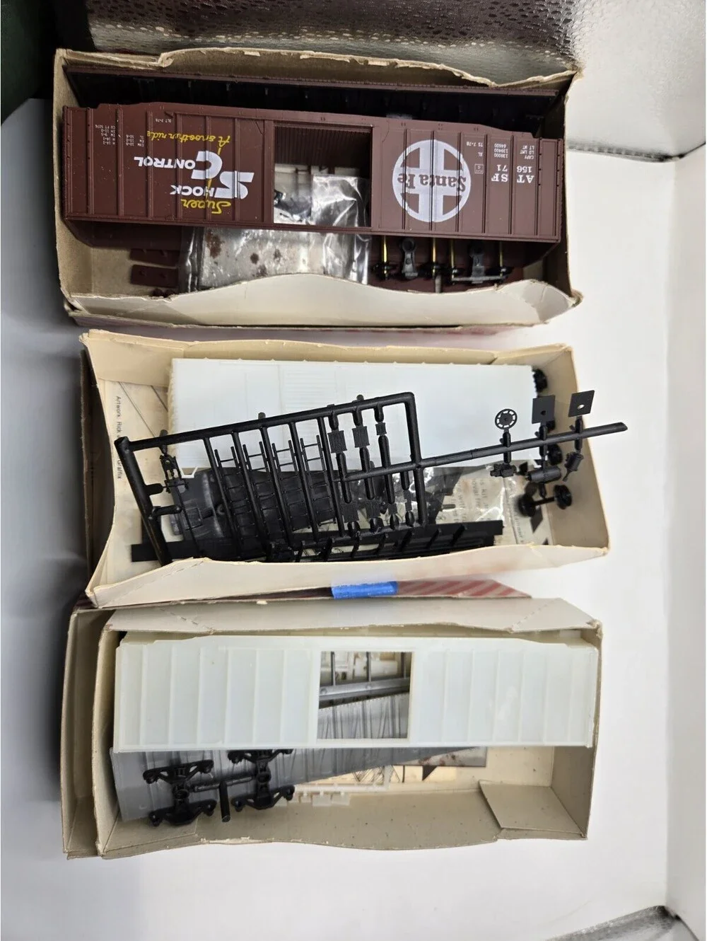 Lot of 3 McKean Models HO Scale Box Car Kits Master Series 300 803 900